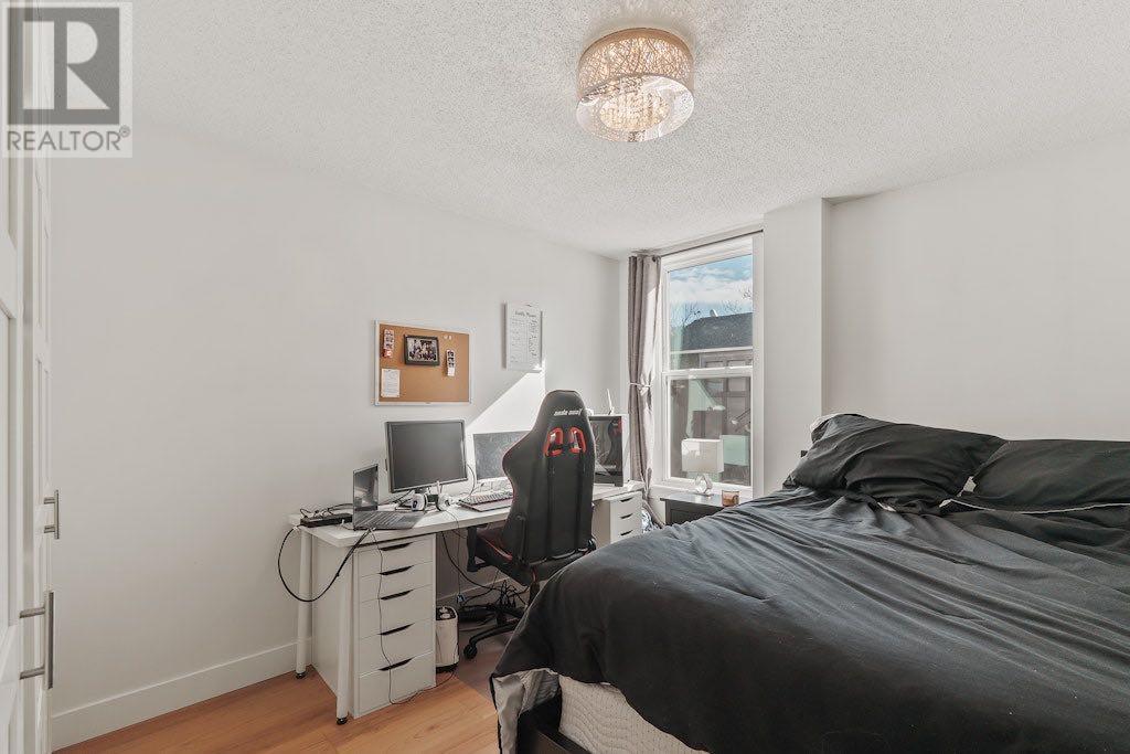 Single Family House for Sale in    Avenue SW Beltline Calgary 