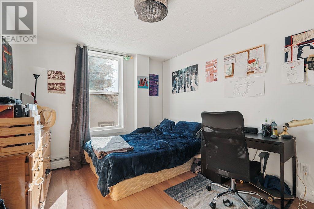 Single Family House for Sale in    Avenue SW Beltline Calgary 