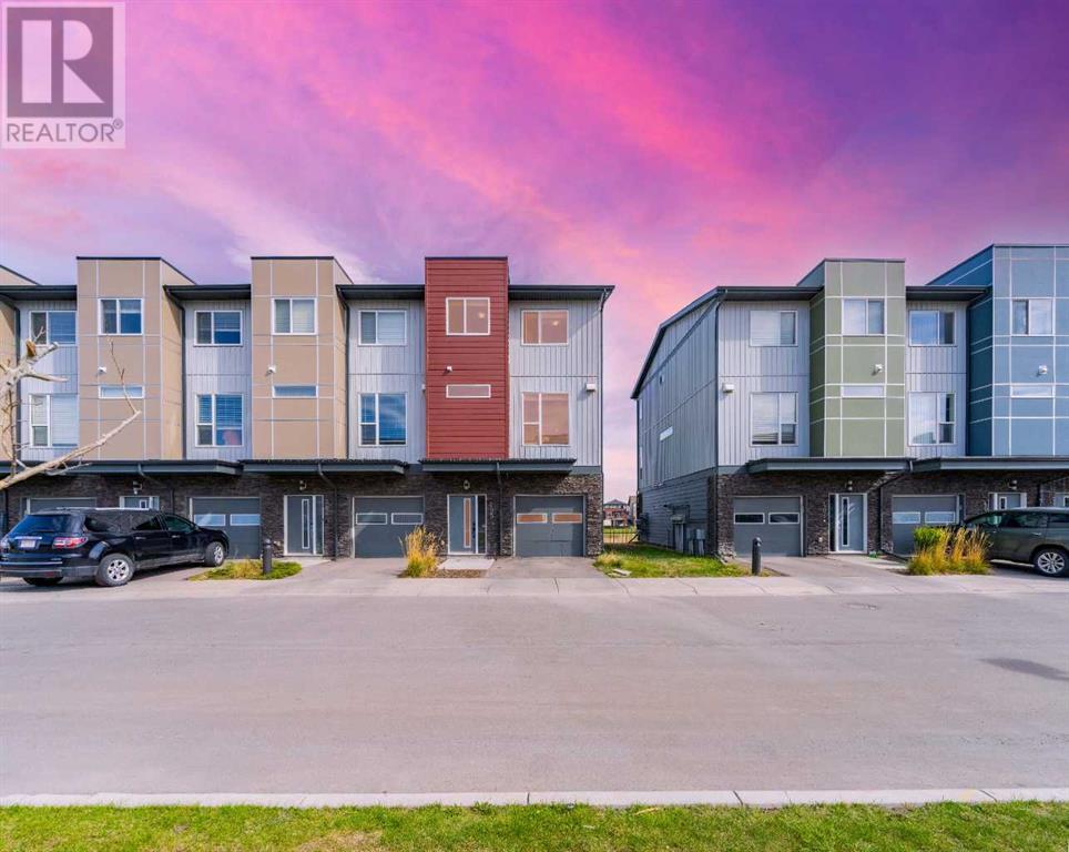 305, 70 Saddlestone Drive NE, Calgary, Alberta