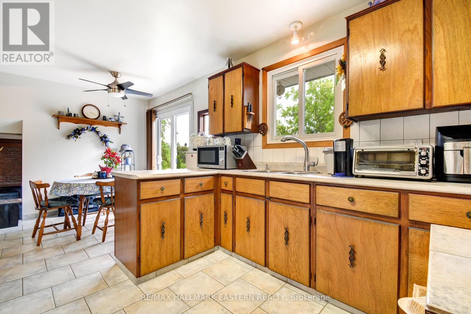 Photo 32 of 509 Montcalm Drive, Peterborough North ON