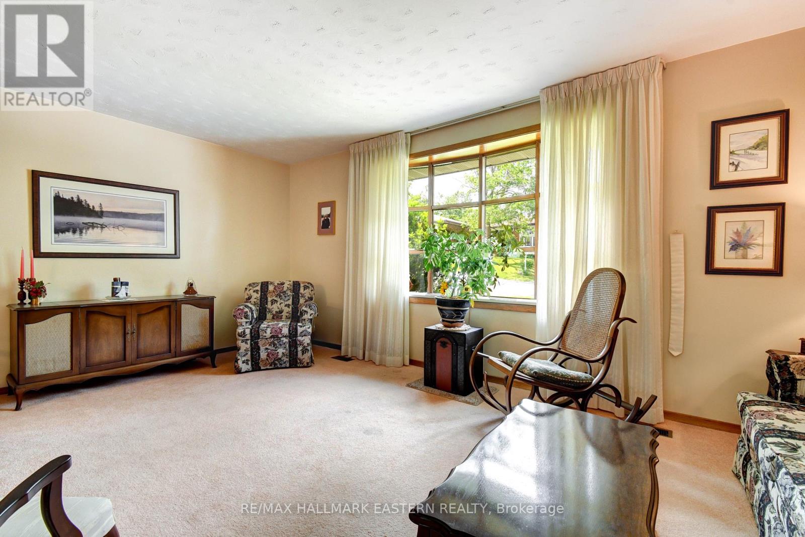 Photo 39 of 509 Montcalm Drive, Peterborough North ON