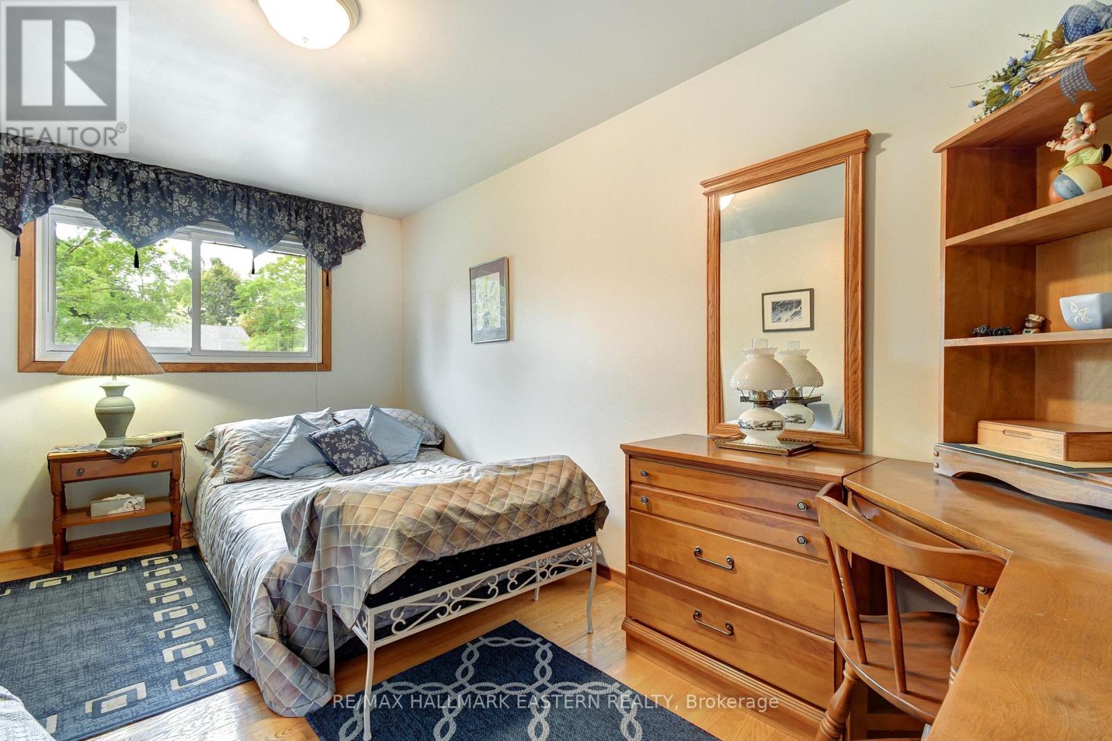 Photo 48 of 509 Montcalm Drive, Peterborough North ON