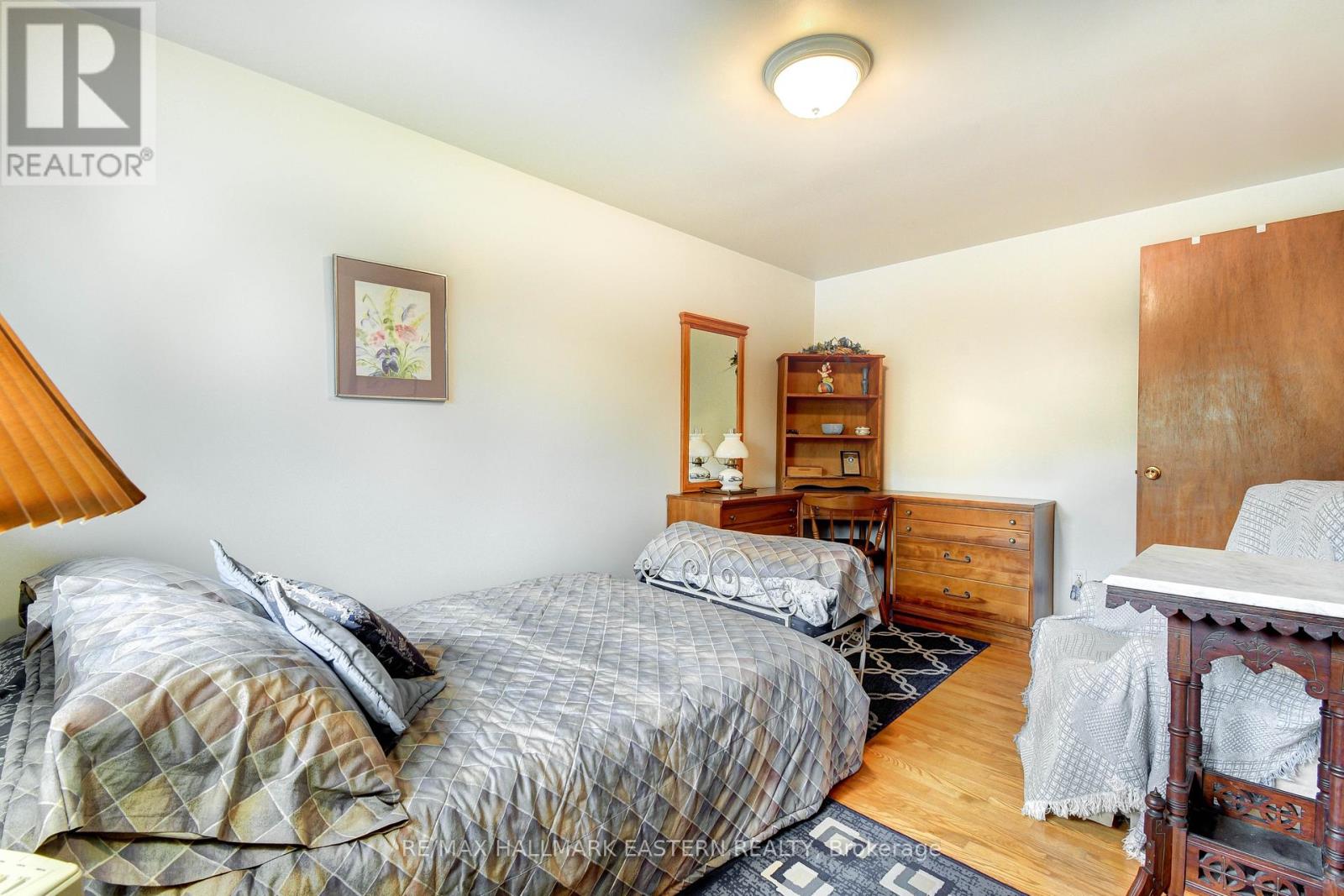 Photo 42 of 509 Montcalm Drive, Peterborough North ON