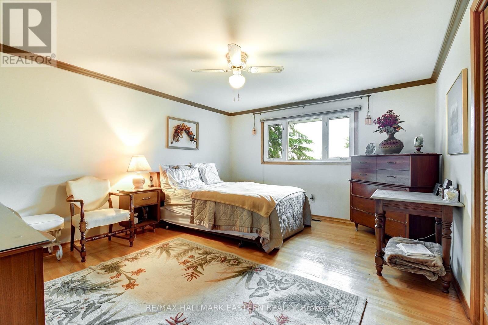 Photo 18 of 509 Montcalm Drive, Peterborough North ON
