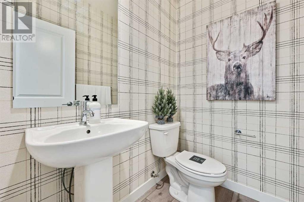 Single Family House for Sale in  Wildrose Way SE Ricardo Ranch Calgary 