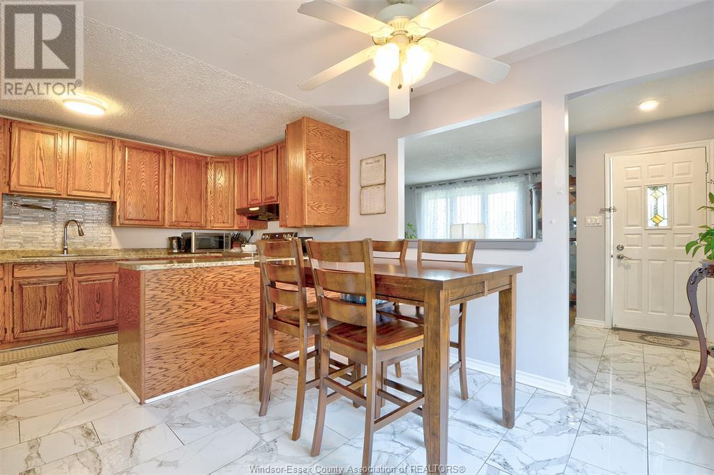 Photo 15 of 3196 Elmwood Crescent, Windsor ON
