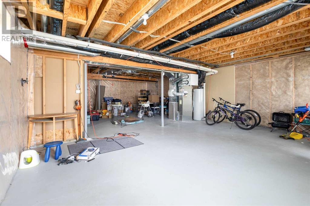 Single Family House for Sale in  Evansglen Mews NW Evanston Calgary 