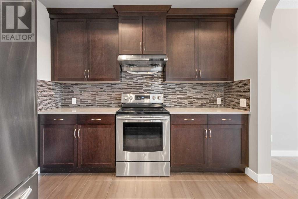 Single Family House for Sale in  Evansglen Mews NW Evanston Calgary 