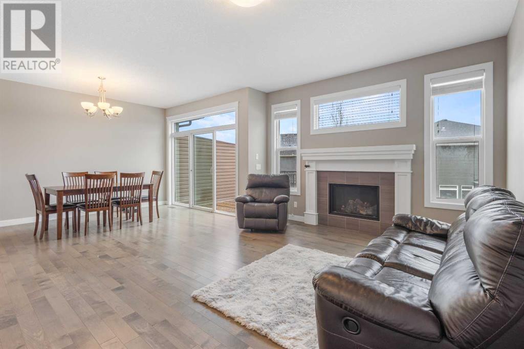 Single Family House for Sale in  Evansglen Mews NW Evanston Calgary 