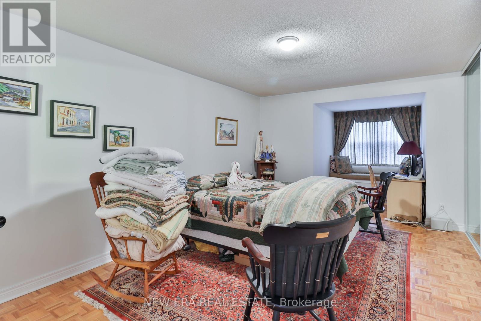 Photo 15 of 238 George Street, Toronto ON
