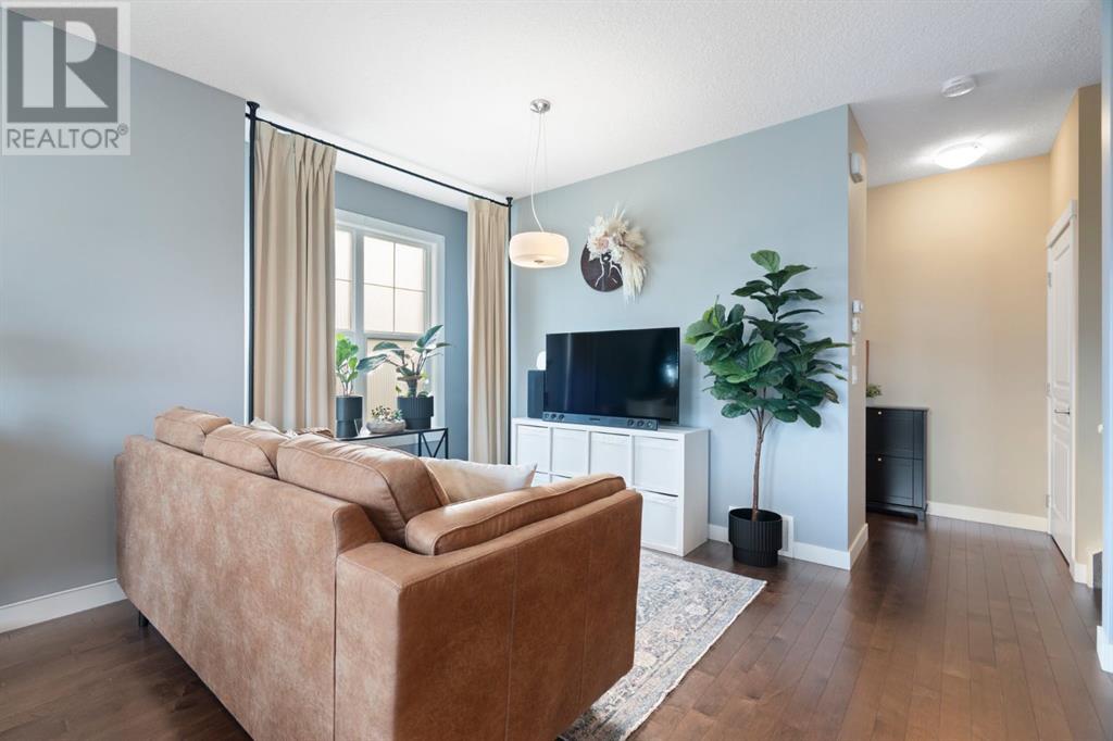 Single Family House for Sale in  Evanston Square NW Evanston Calgary 