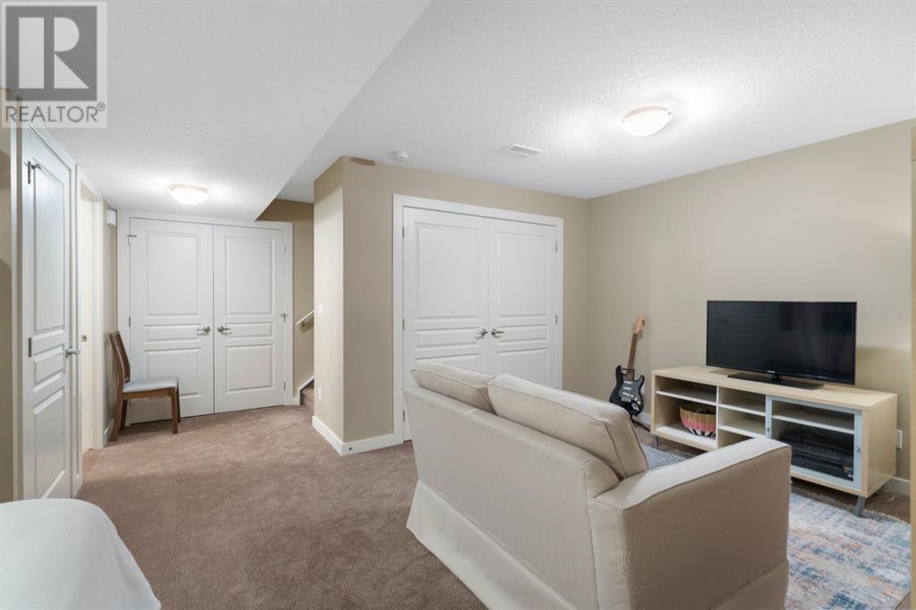 Single Family House for Sale in  Evanston Square NW Evanston Calgary 