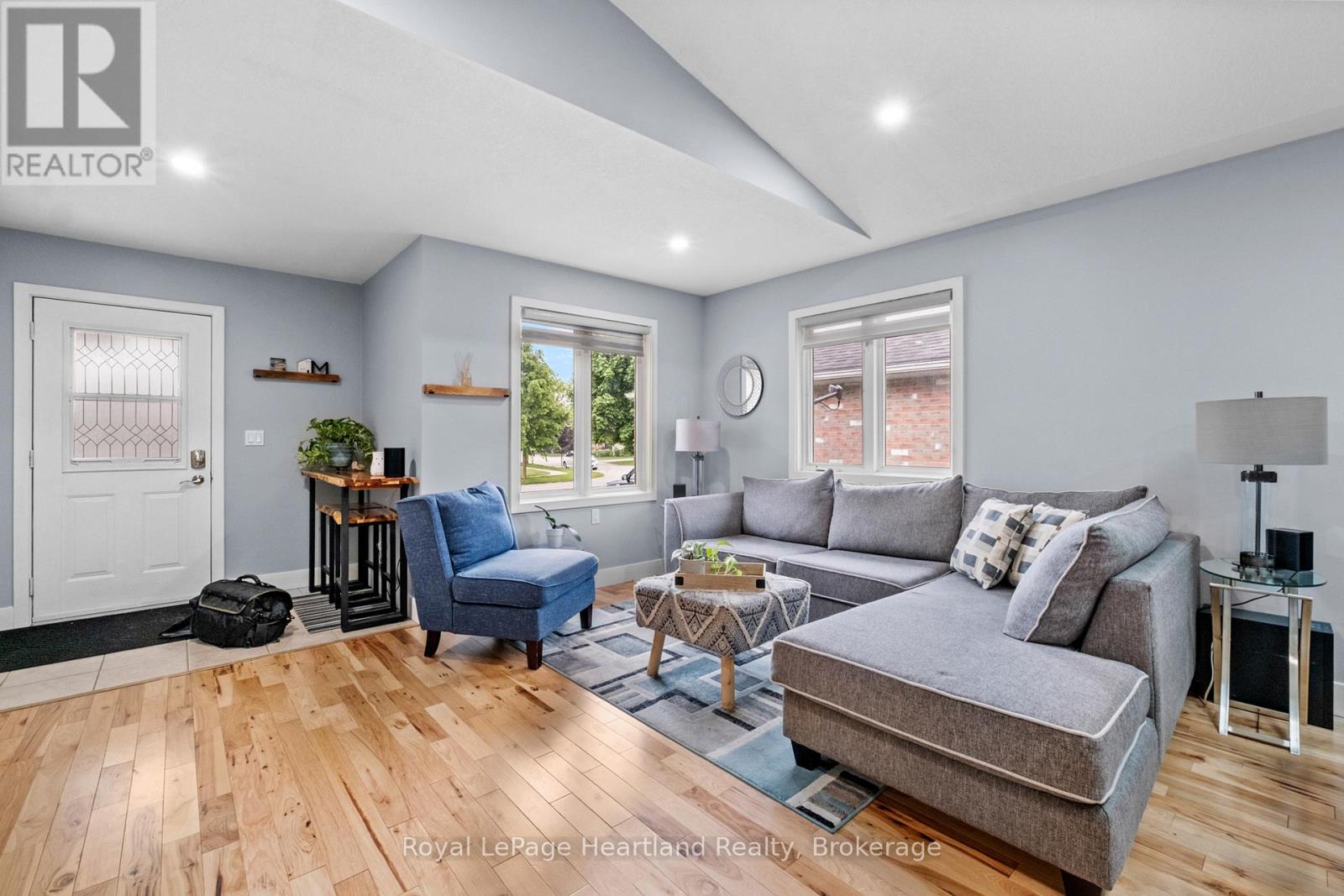 Photo 29 of 9 Parkhaven Crescent, St Marys ON