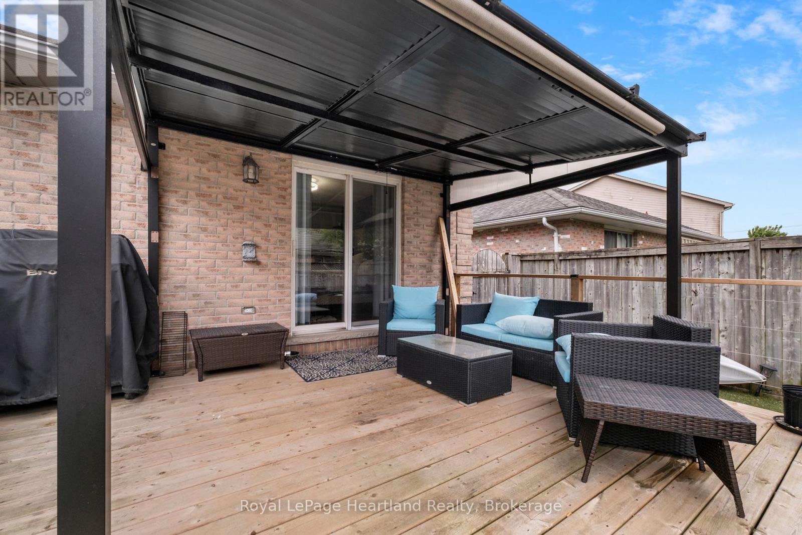 Photo 4 of 9 Parkhaven Crescent, St Marys ON