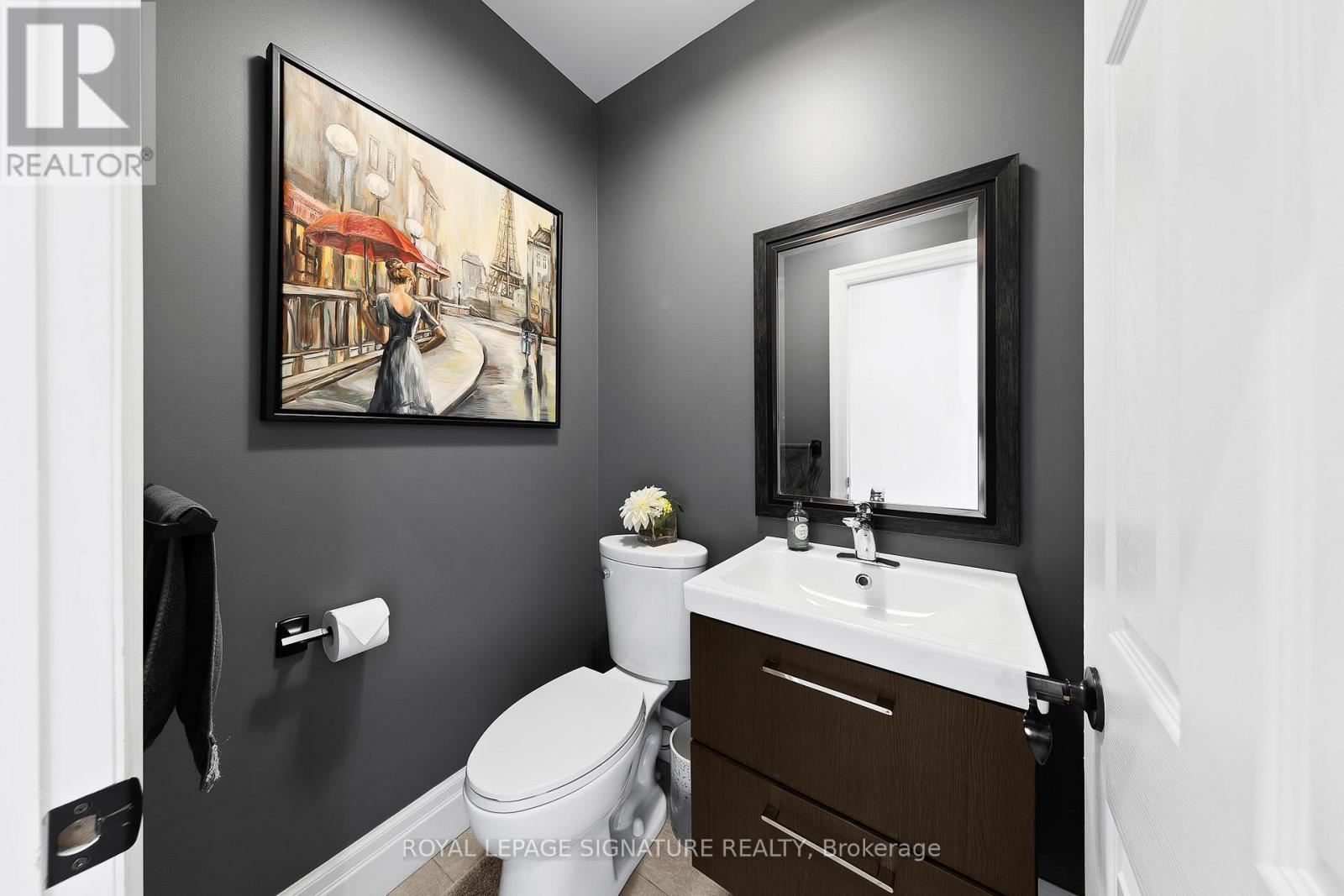 Single Family House for Sale in  WHITE BEACH CRESCENT Vaughan (Patterson) 