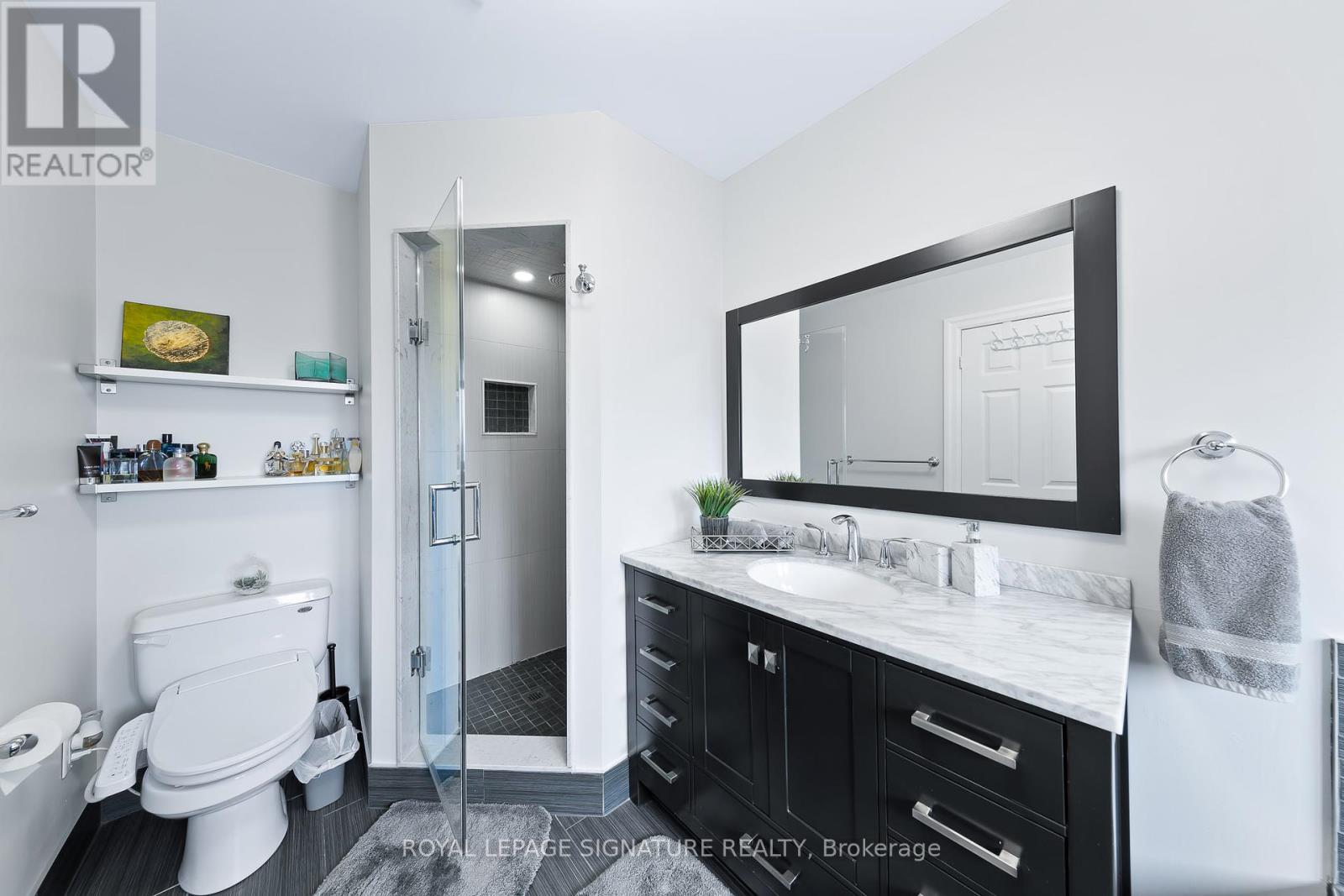 Single Family House for Sale in  WHITE BEACH CRESCENT Vaughan (Patterson) 