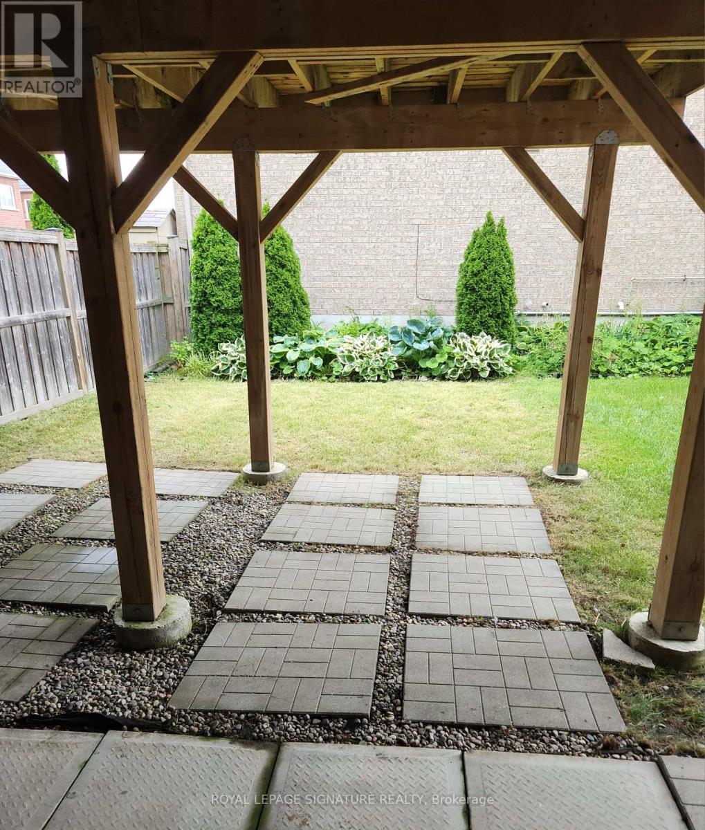 Single Family House for Sale in  WHITE BEACH CRESCENT Vaughan (Patterson) 