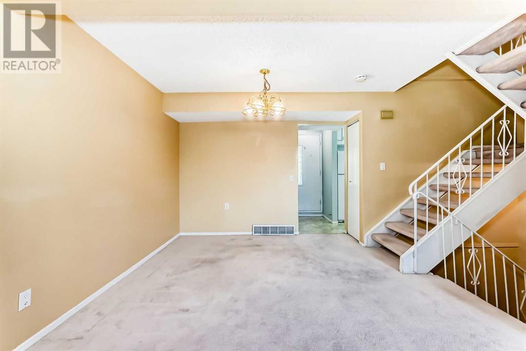 Single Family House for Sale in   Palliser Drive SW Oakridge Calgary 