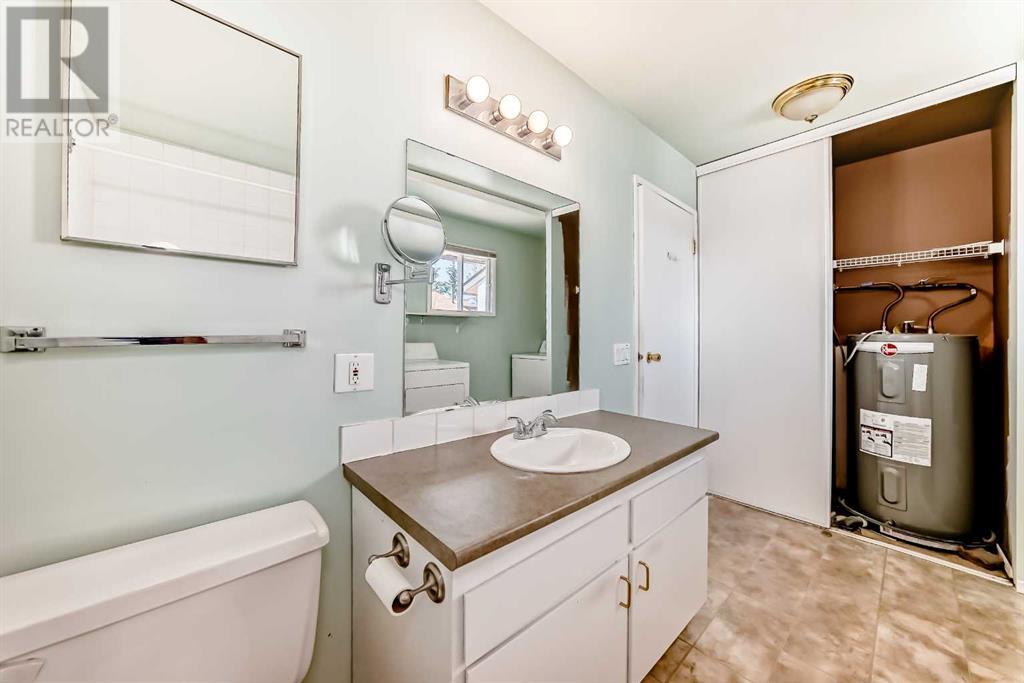 Single Family House for Sale in   Palliser Drive SW Oakridge Calgary 