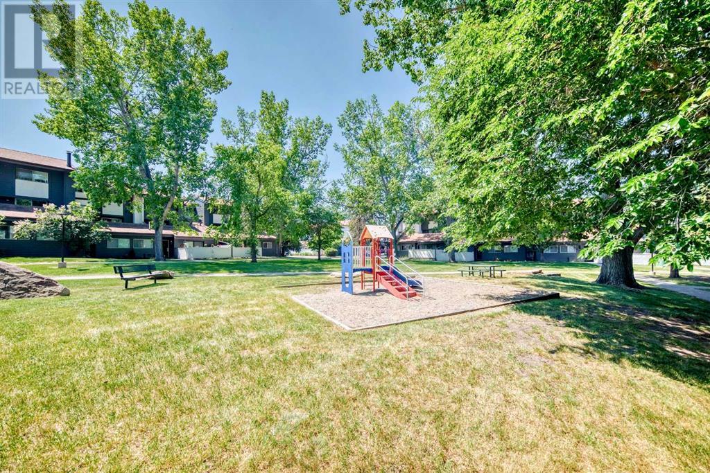 Single Family House for Sale in   Palliser Drive SW Oakridge Calgary 