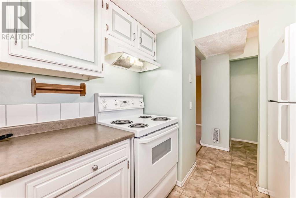 Single Family House for Sale in   Palliser Drive SW Oakridge Calgary 