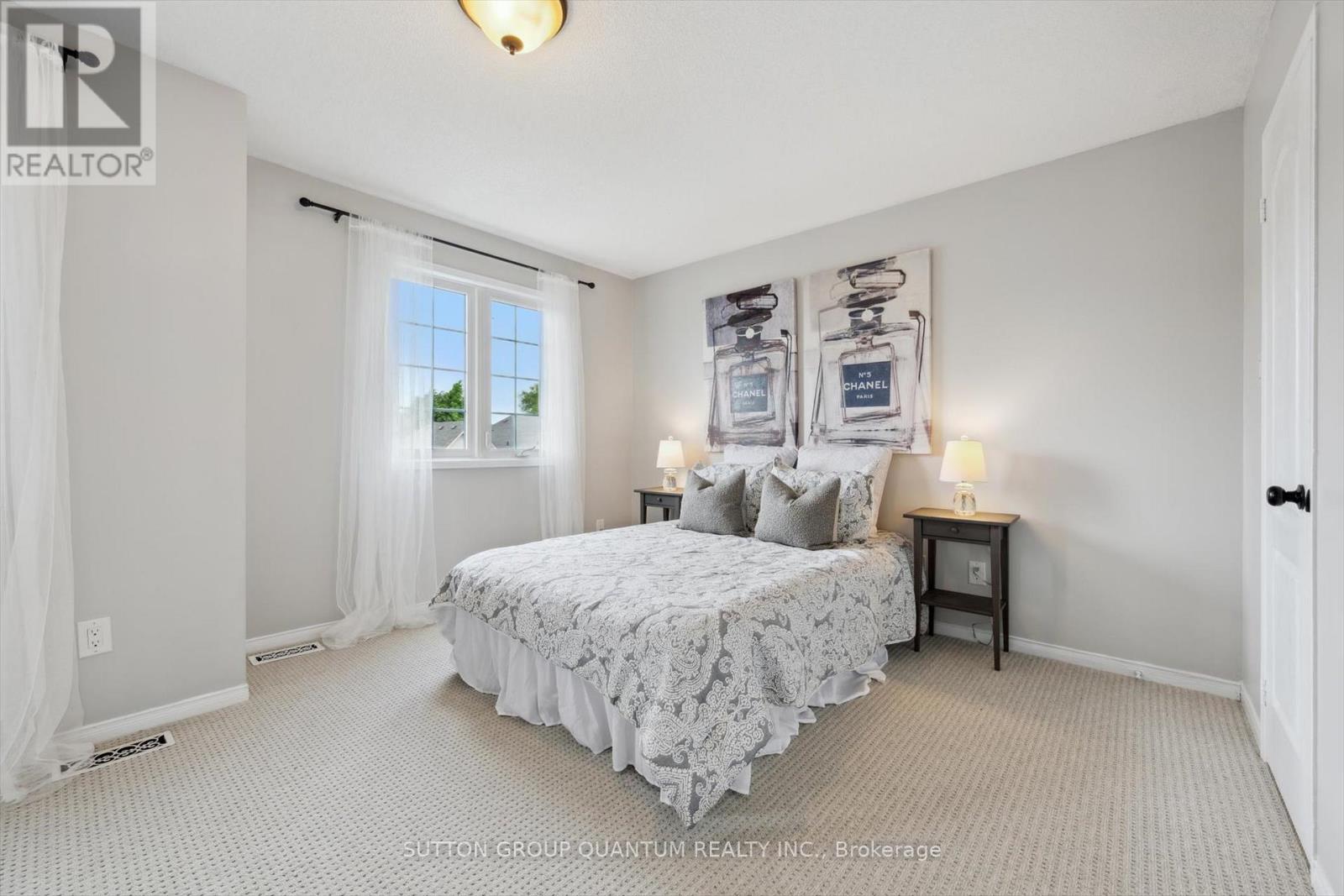 Photo 15 of 2078 Glenhampton Road, Oakville ON