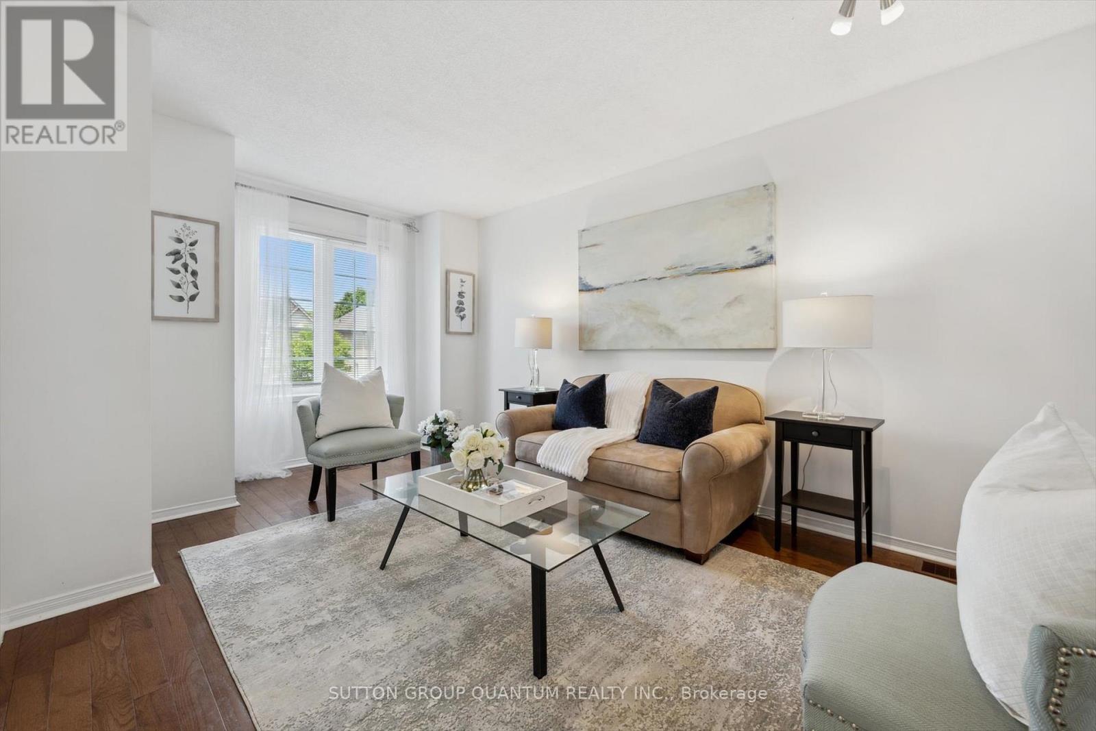 Photo 2 of 2078 Glenhampton Road, Oakville ON