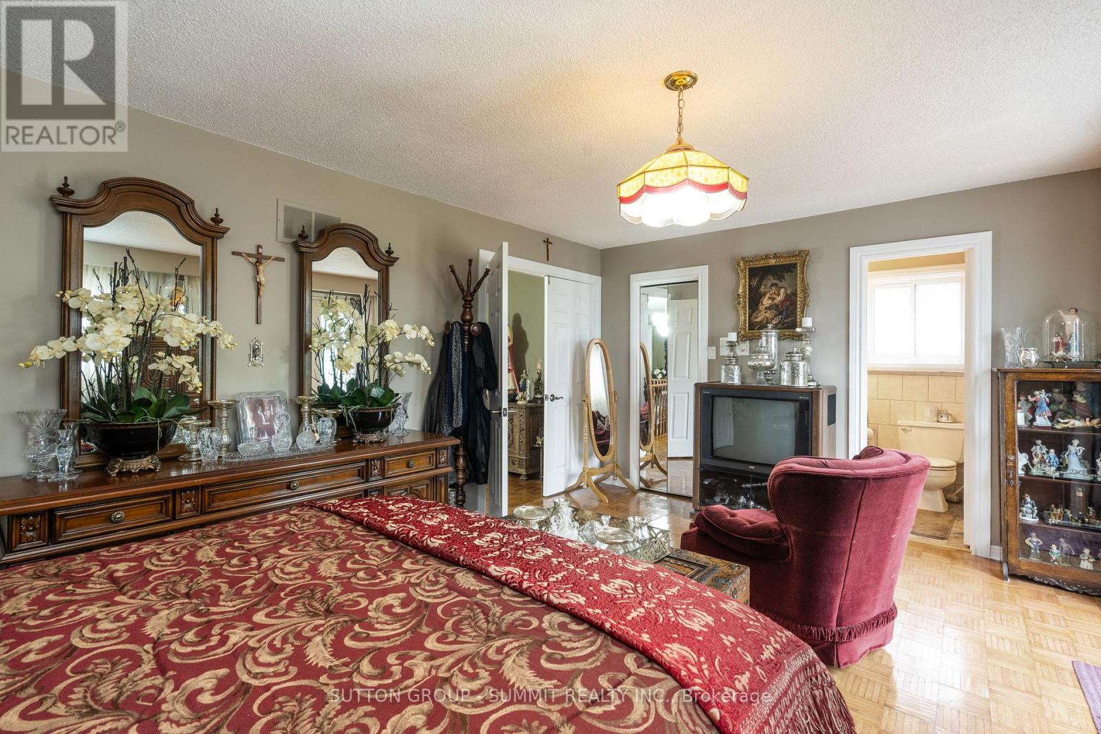 Photo 23 of 2545 Pollard Drive, Mississauga ON