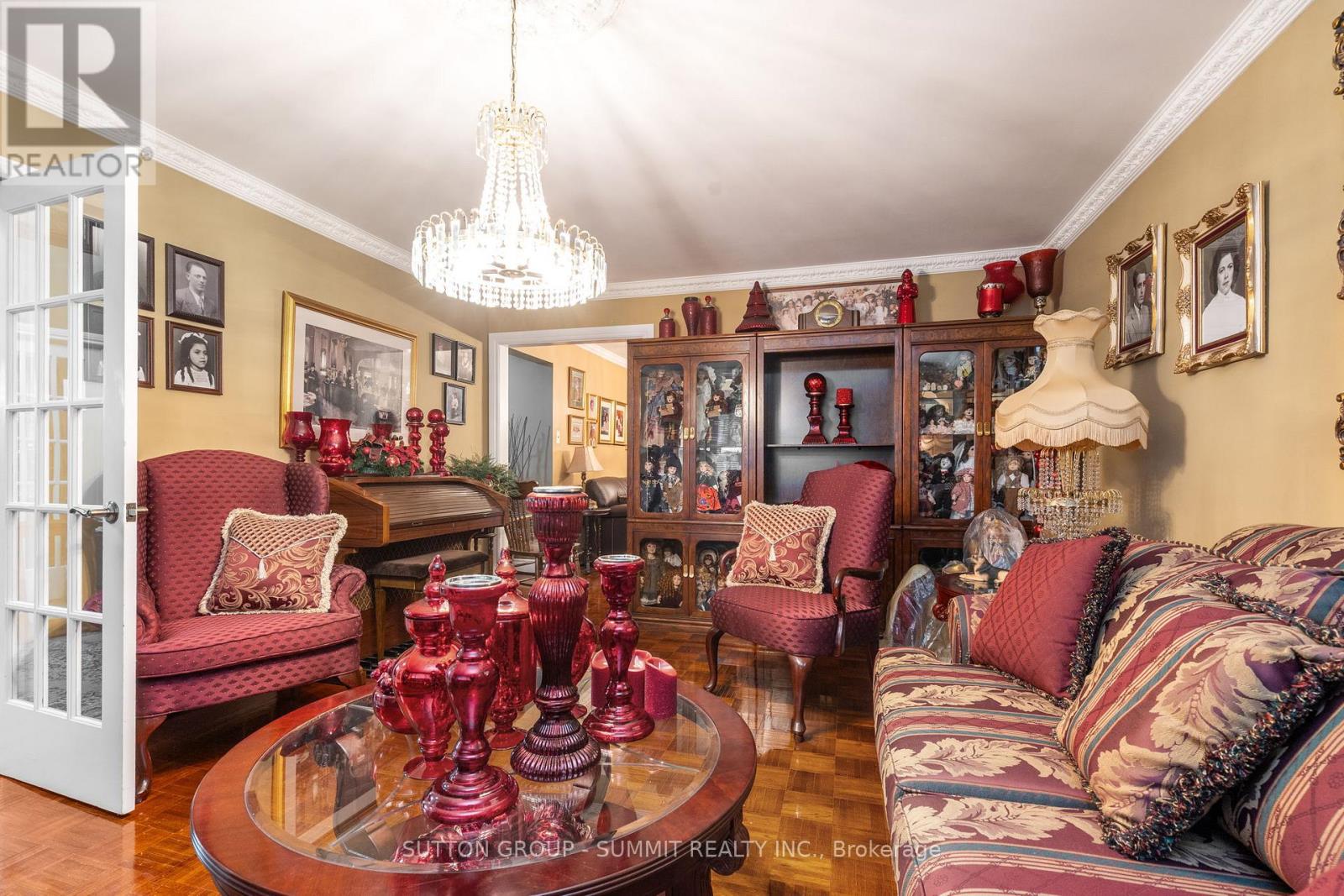 Photo 19 of 2545 Pollard Drive, Mississauga ON