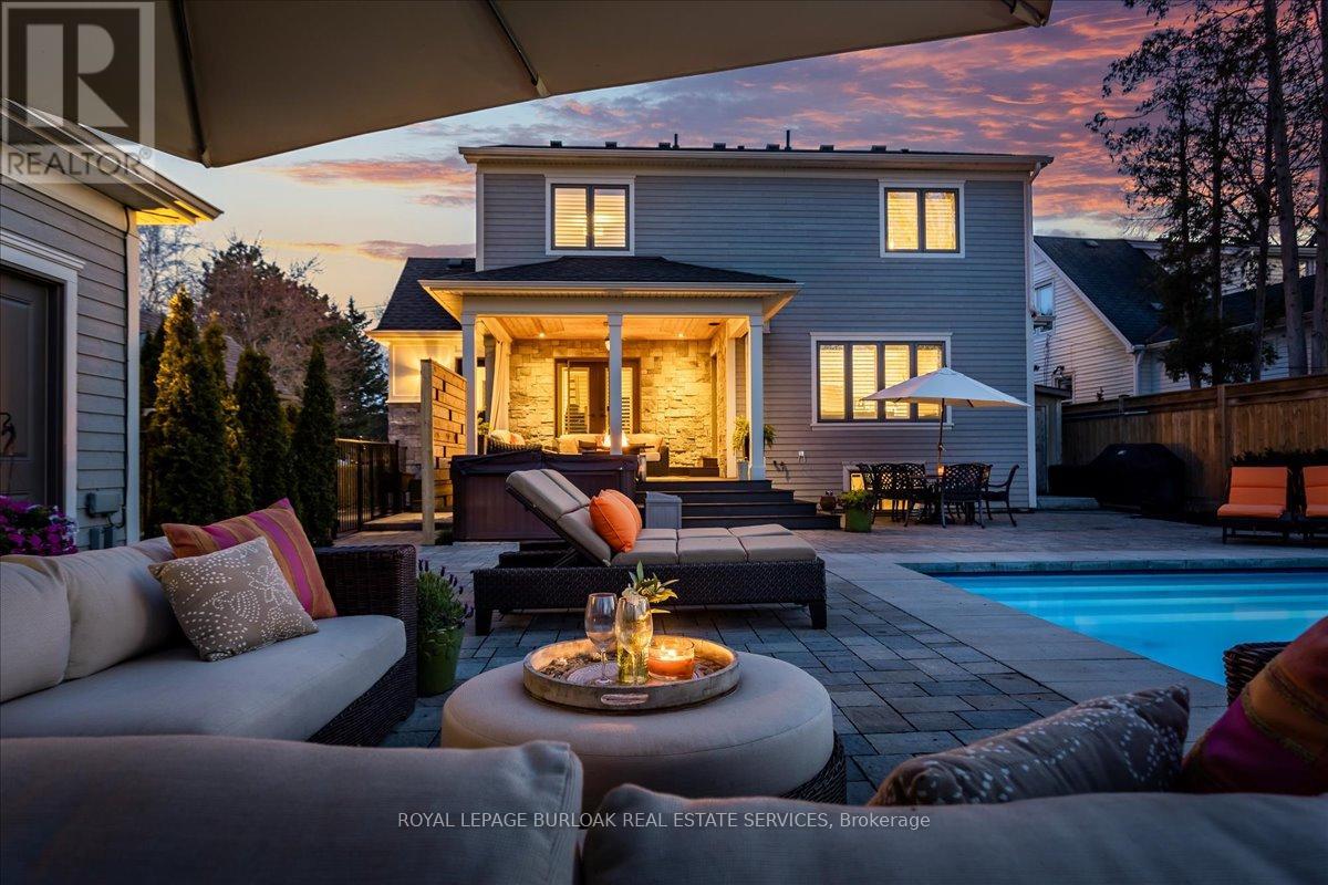 Photo 31 of 573 Woodland Avenue, Burlington ON