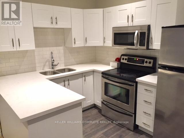 Photo 28 of 127 West Street, Brantford ON