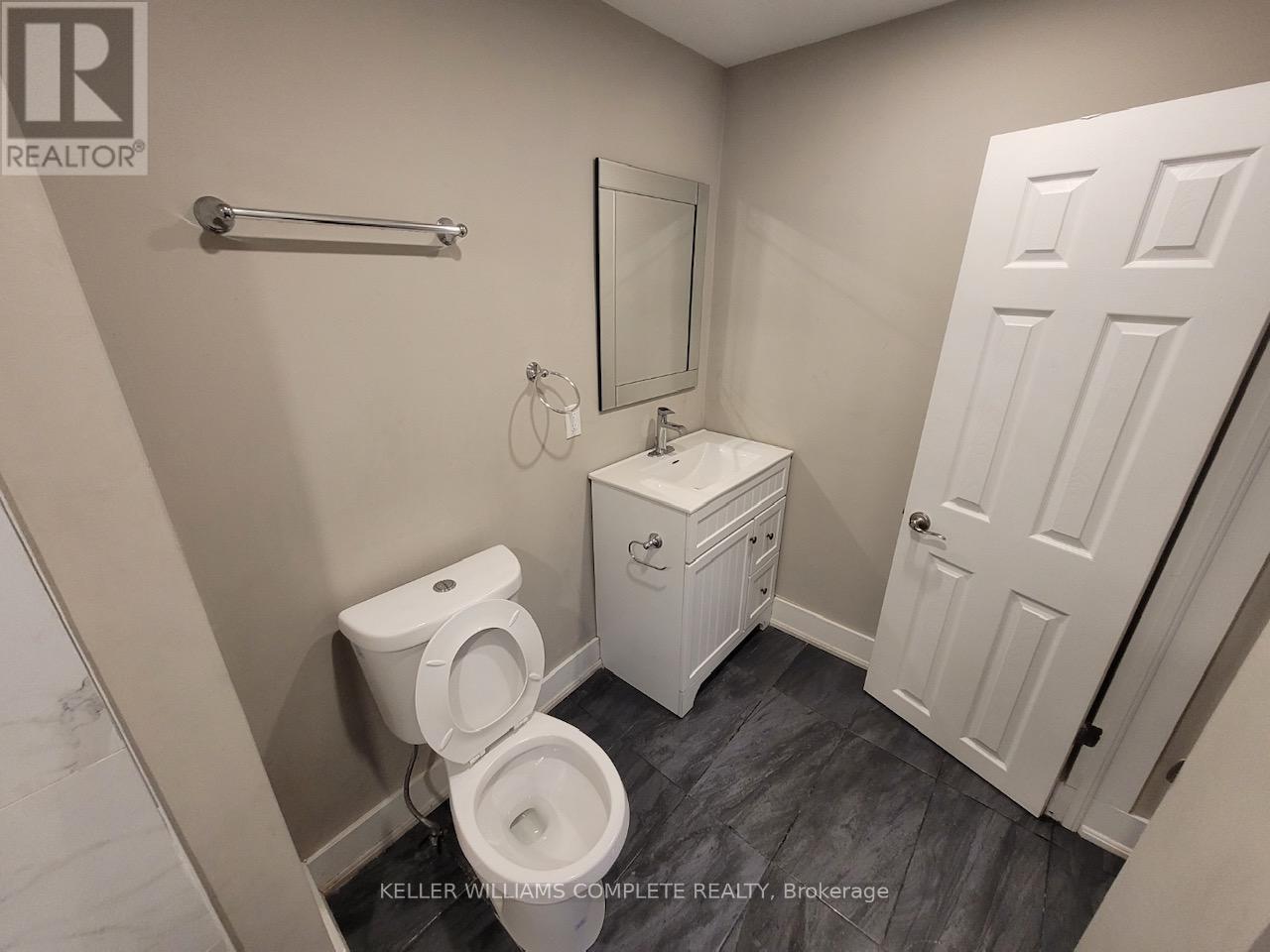Photo 19 of 127 West Street, Brantford ON