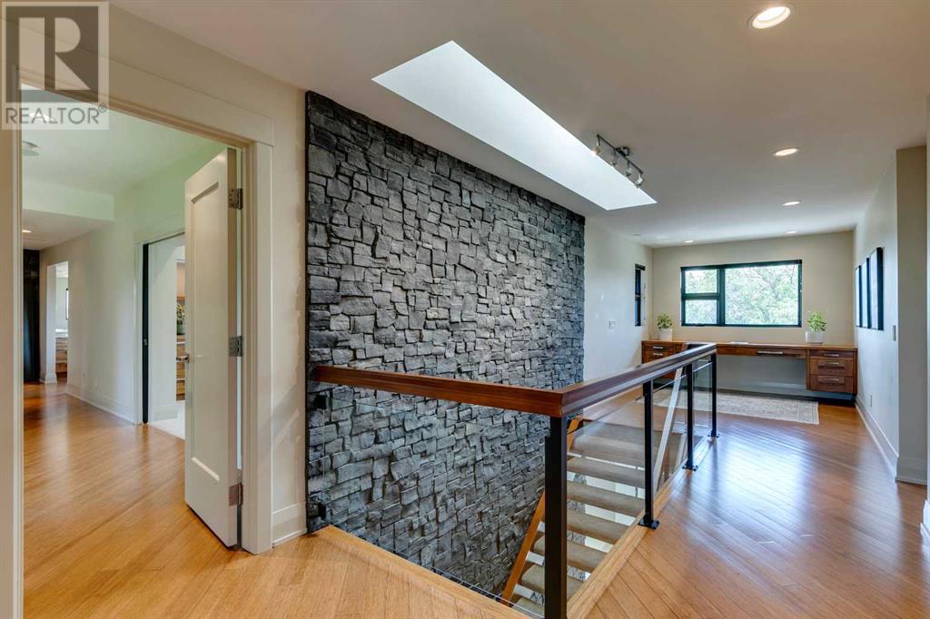 Single Family House for Sale in  Bannerman Drive NW Brentwood Calgary 