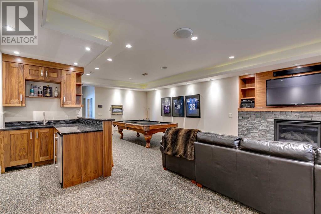 Single Family House for Sale in  Bannerman Drive NW Brentwood Calgary 