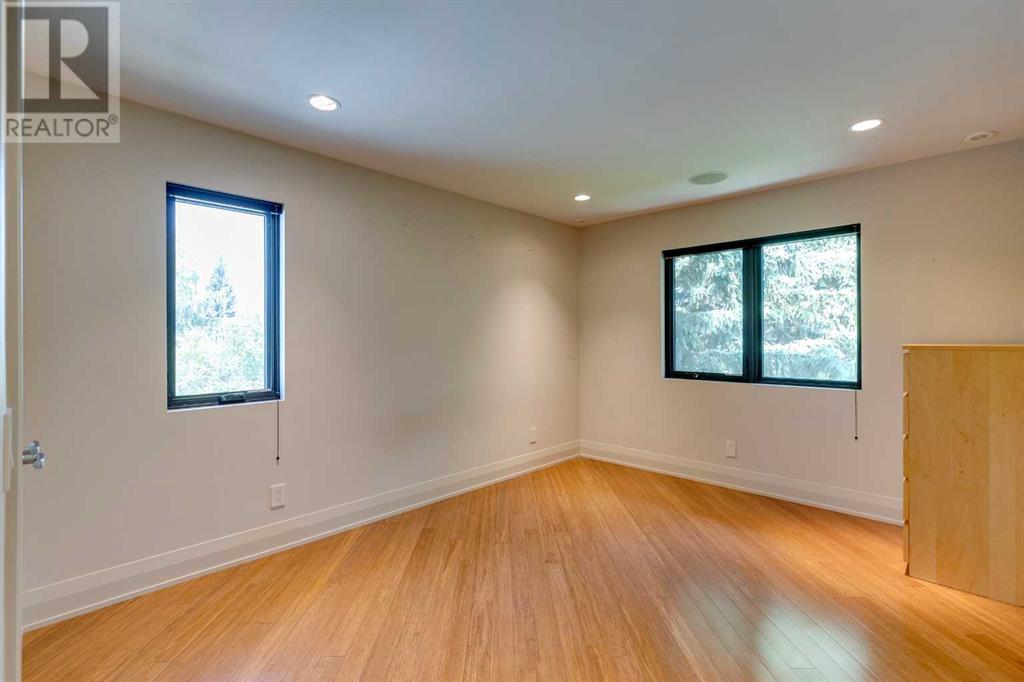Single Family House for Sale in  Bannerman Drive NW Brentwood Calgary 