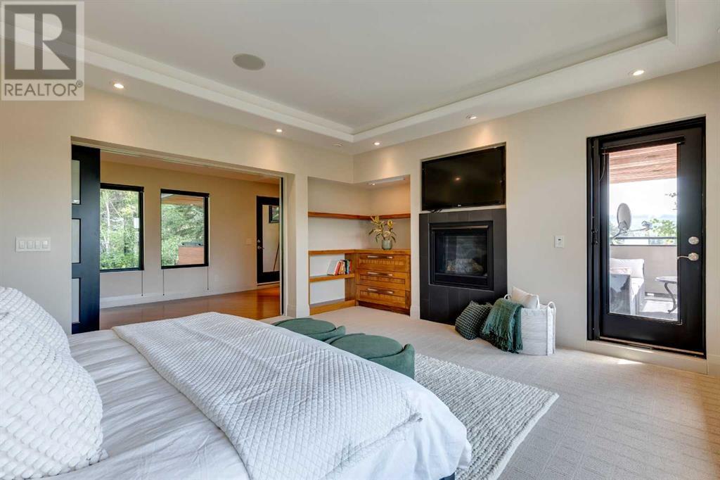 Single Family House for Sale in  Bannerman Drive NW Brentwood Calgary 
