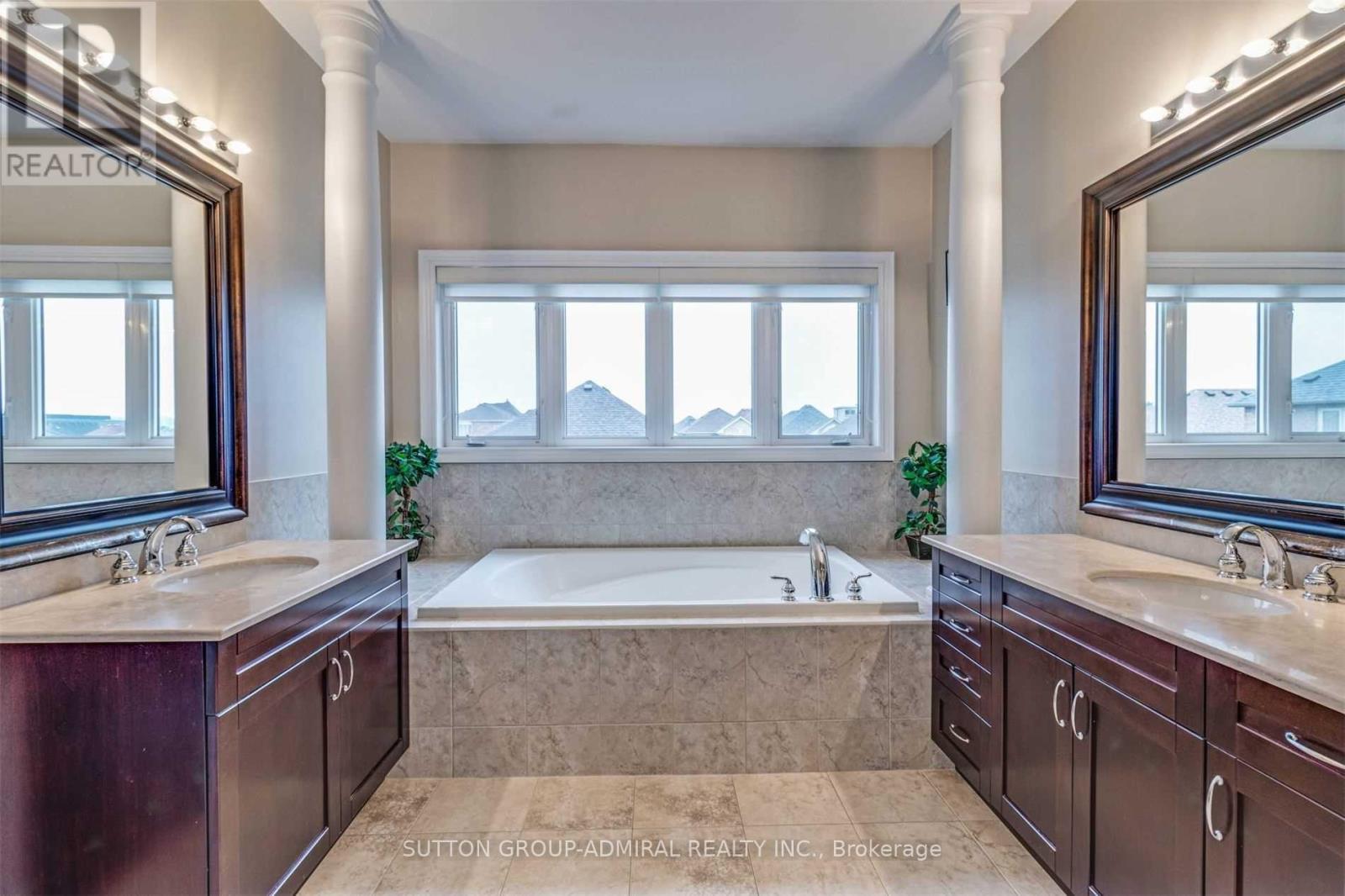 Single Family House for Sale in  ILAN RAMON BOULEVARD Vaughan (Patterson) 