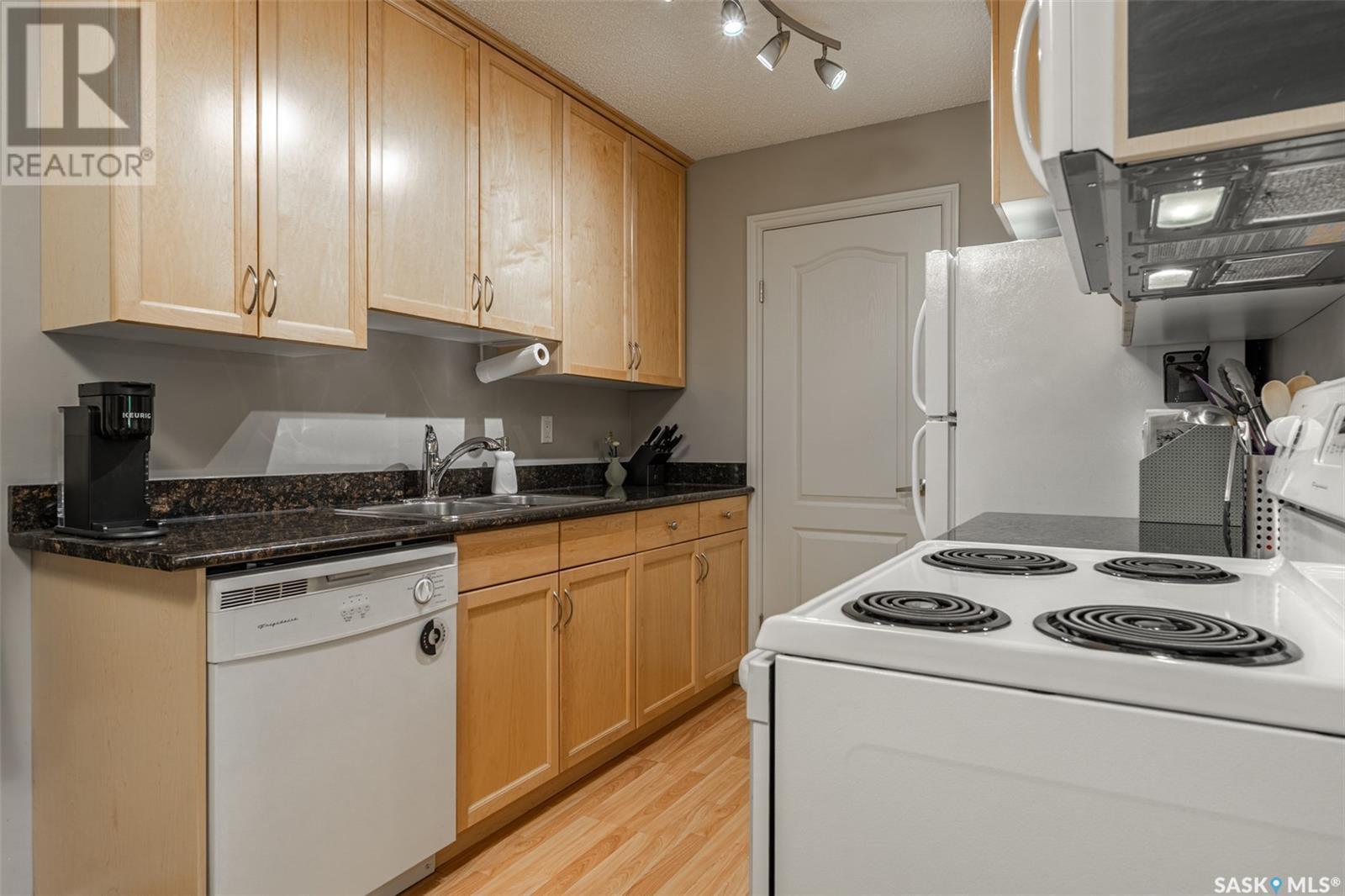 Single Family House Low rise for Sale in B  Mckercher DRIVE Saskatoon 