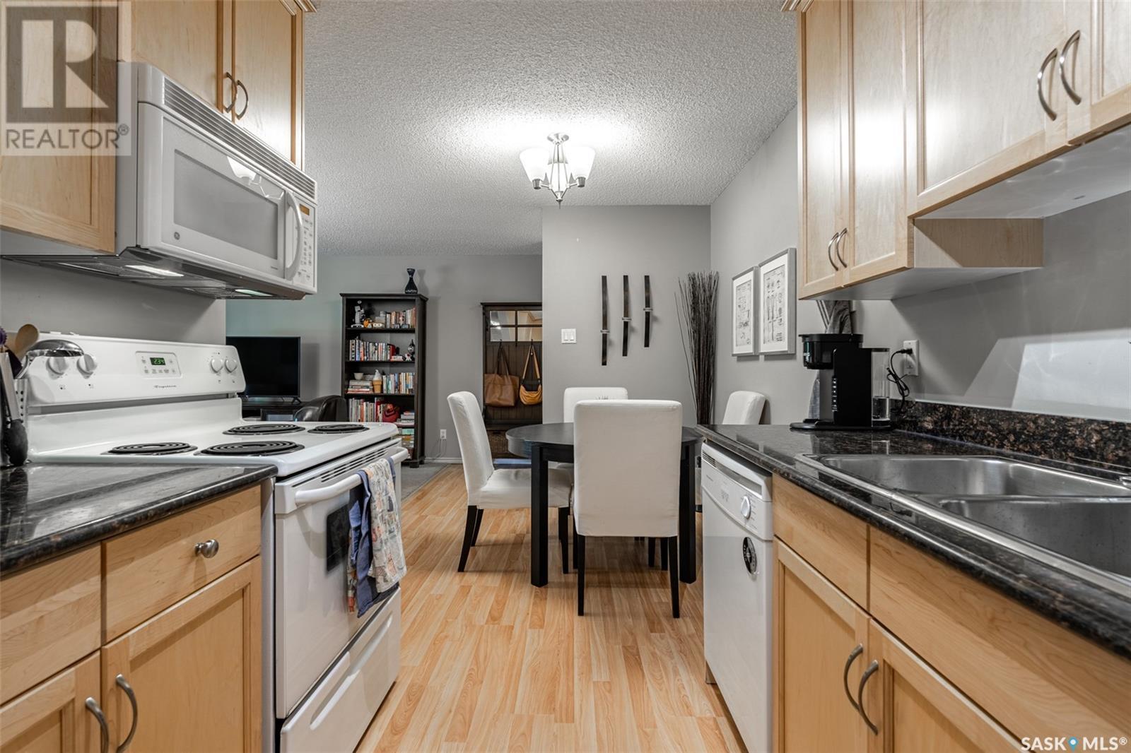 Single Family House Low rise for Sale in B  Mckercher DRIVE Saskatoon 
