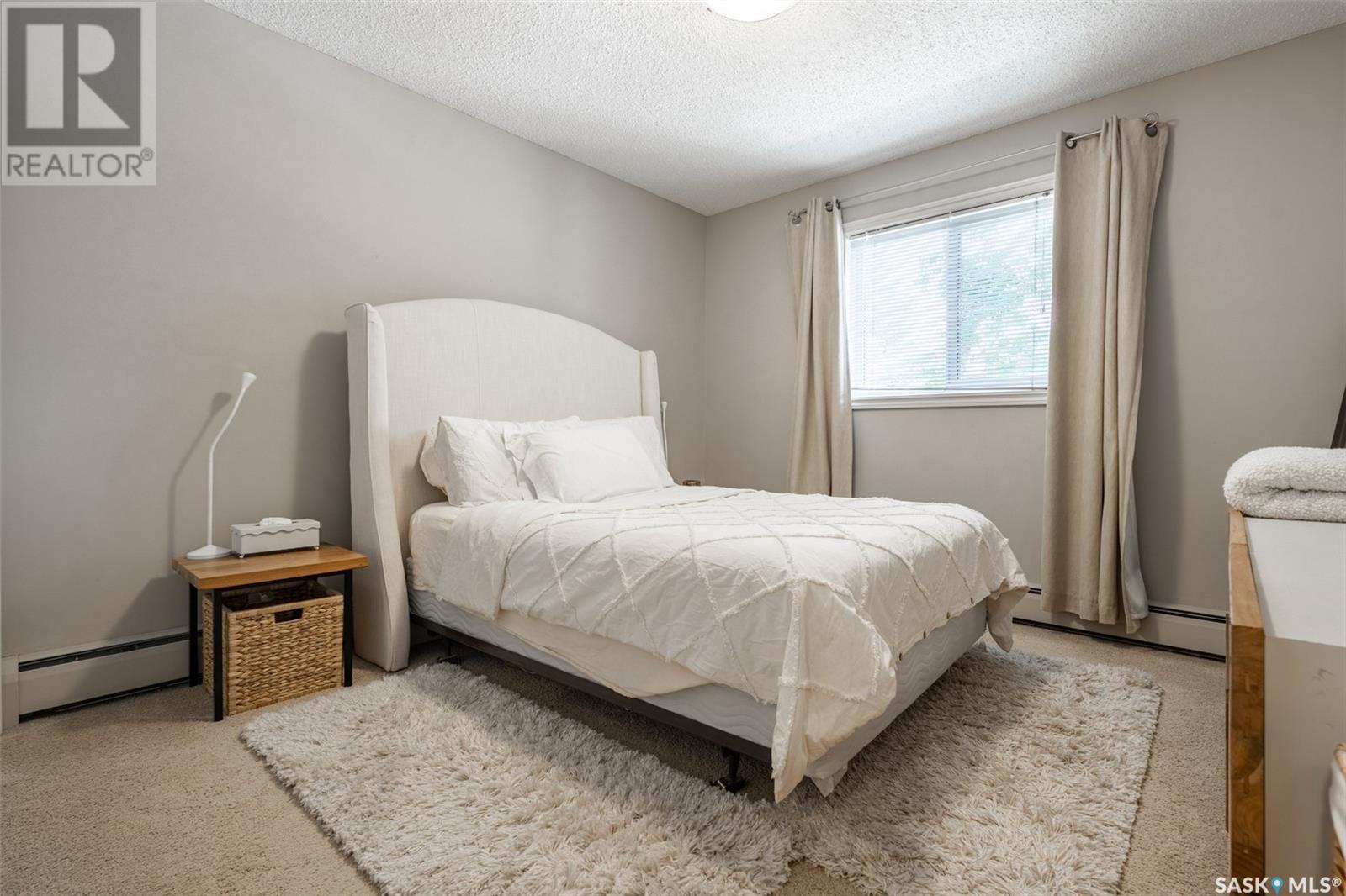 Single Family House Low rise for Sale in B  Mckercher DRIVE Saskatoon 
