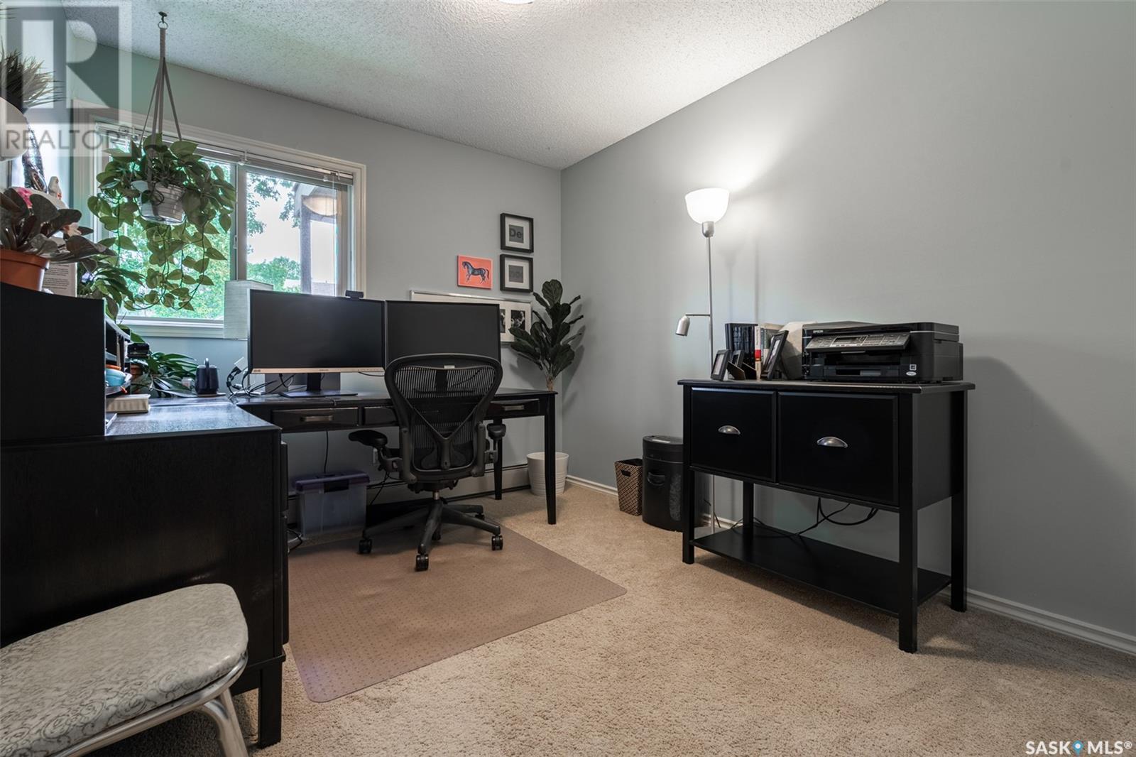 Single Family House Low rise for Sale in B  Mckercher DRIVE Saskatoon 