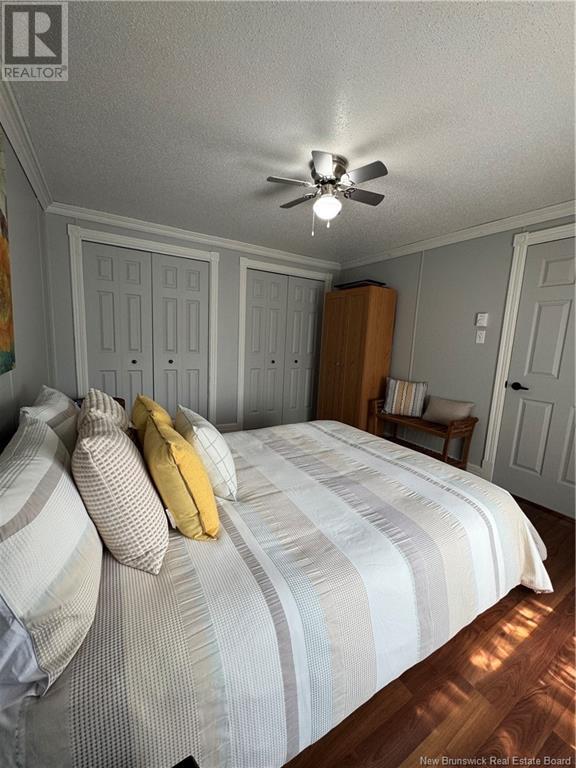 17 Lobelia Street - 11