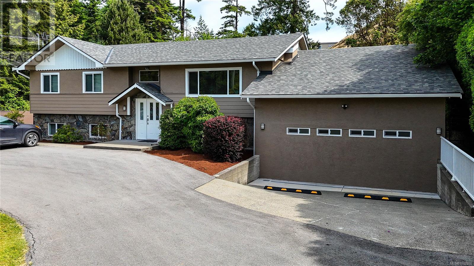 4767 Cordova Bay Rd, Saanich