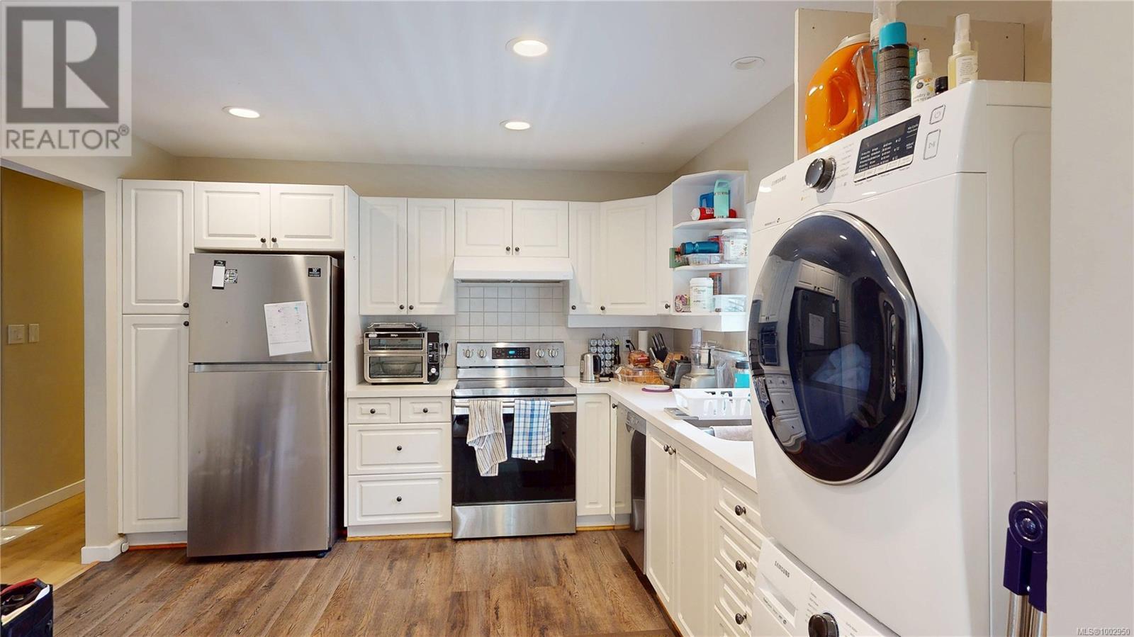4767 Cordova Bay Rd, Saanich