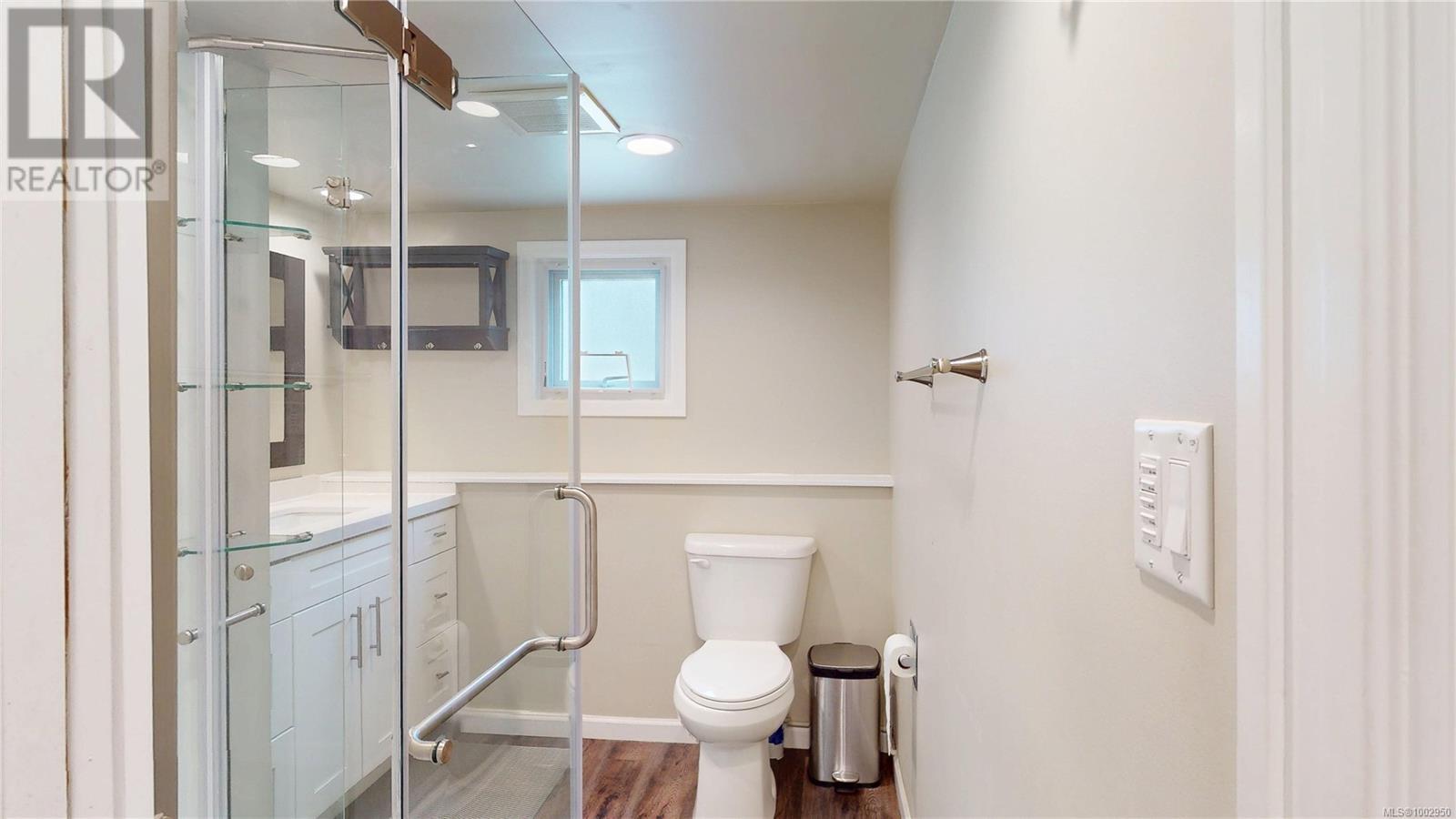 4767 Cordova Bay Rd, Saanich