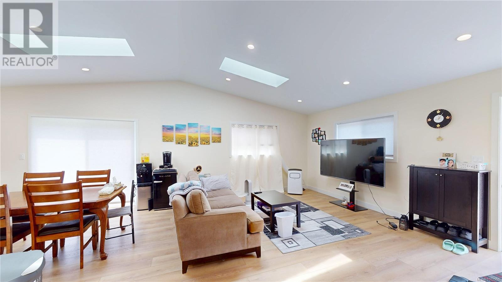 4767 Cordova Bay Rd, Saanich