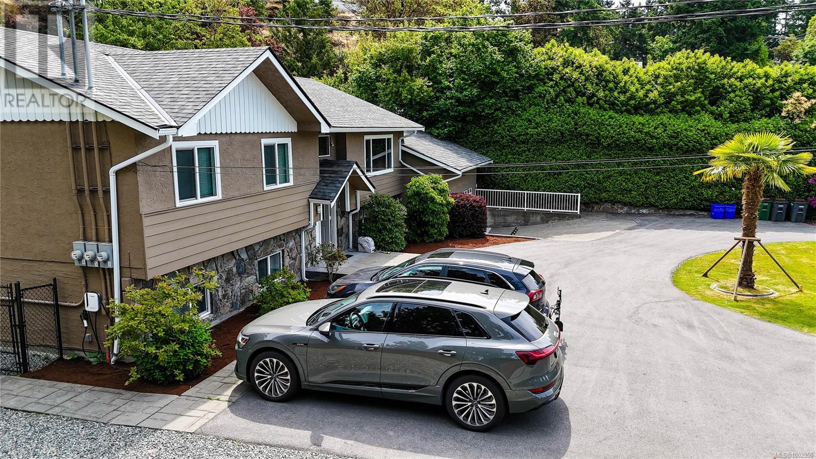4767 Cordova Bay Rd, Saanich