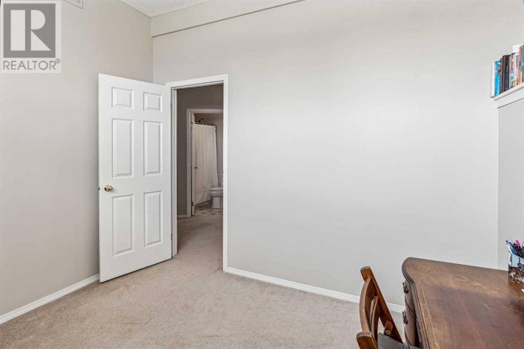 Single Family House Bi-level for Sale in  Citadel Forest Close NW Citadel Calgary 