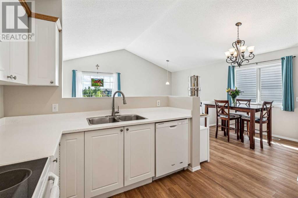 Single Family House Bi-level for Sale in  Citadel Forest Close NW Citadel Calgary 