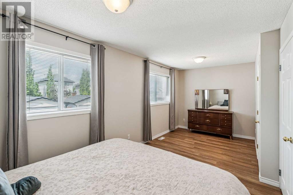 Single Family House Bi-level for Sale in  Citadel Forest Close NW Citadel Calgary 